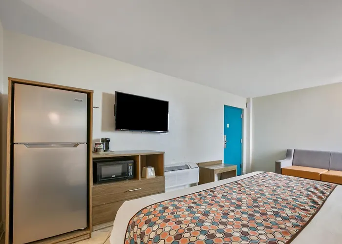 Beachside 3*