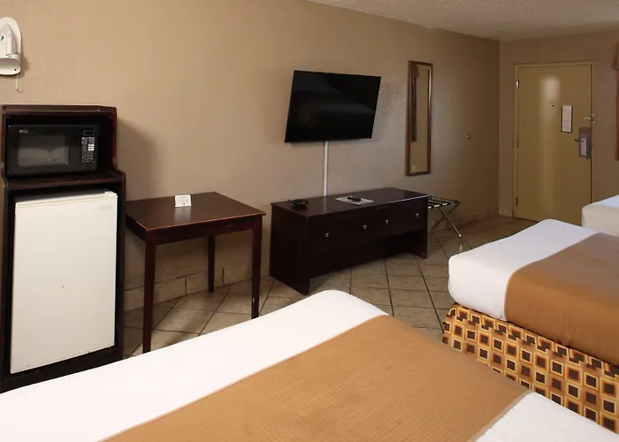 Beachside 3*