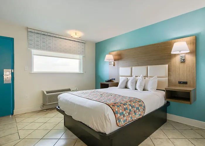 Beachside 3*