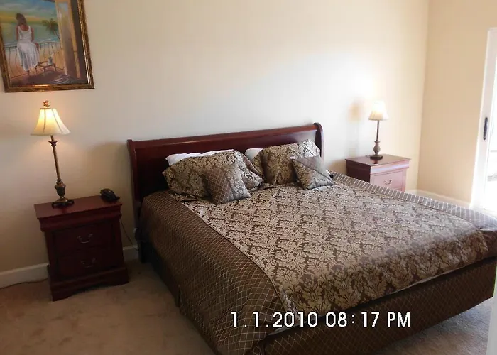 Beachside Hotel 3*